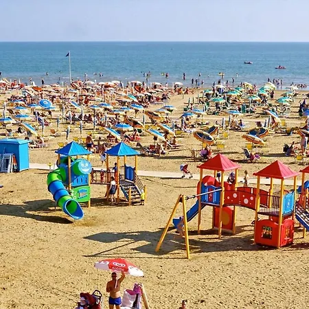 Flat In A With 12 Swimming Pools - Sports - Children's Play Area *