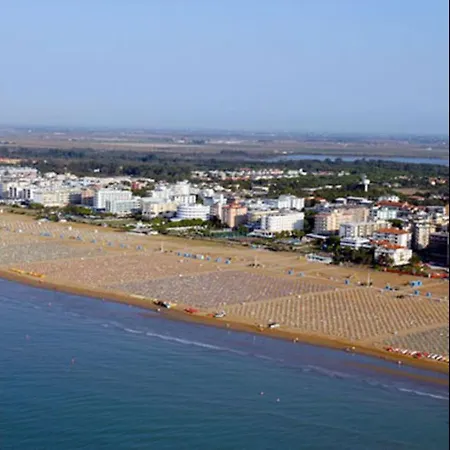 Flat In A With 12 Swimming Pools - Sports - Children's Play Area Bibione